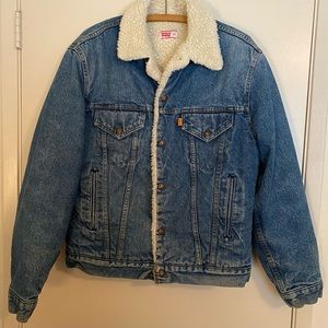 Vintage Men’s Levi’s Sherpa Denim Jacket Size 42